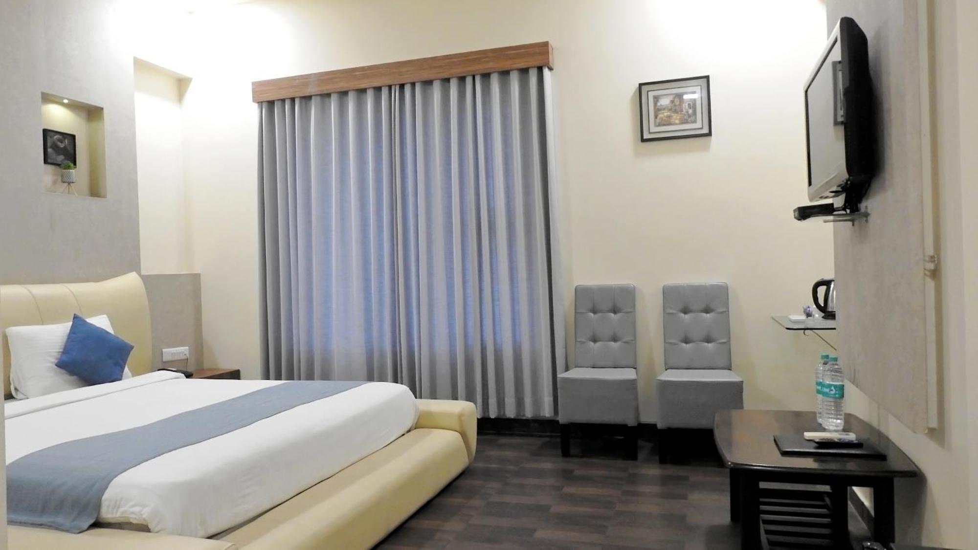 Hotel Sai Miracle Shirdi Extérieur photo